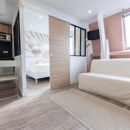 Amazing Apartment Under The Roof In Paris 8Th Extérieur photo