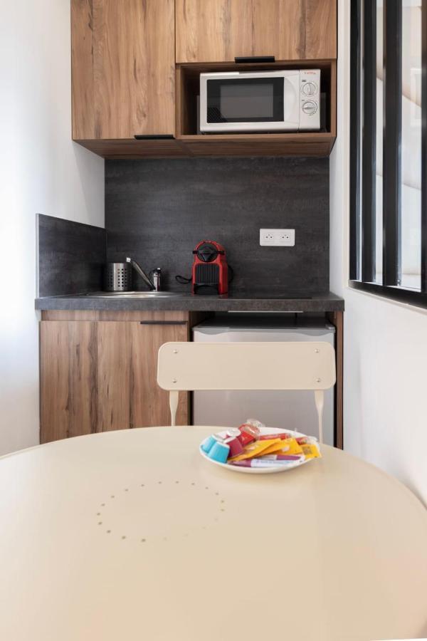 Amazing Apartment Under The Roof In Paris 8Th Extérieur photo