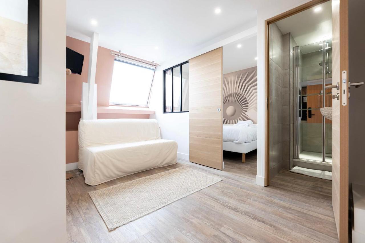 Amazing Apartment Under The Roof In Paris 8Th Extérieur photo